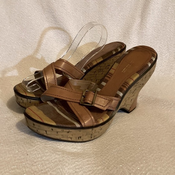 Enzo Angiolini Brown Wedges/Sandals Size 8.5 - Picture 1 of 9